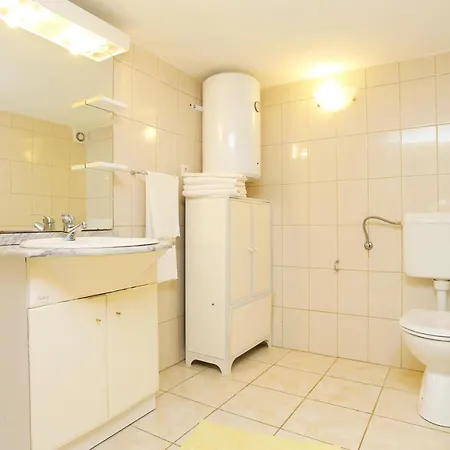 Apartment By The Sea Okrug Donji, Ciovo - 6859